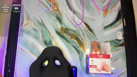 Snapshot of lorems_ chatting on 12.15.25 lorems_ online show from 12.15.25