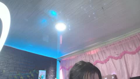 Loren online show from 02.04.25