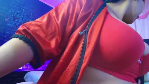 Loren online show from 02.23.25