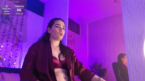 Snapshot of loren_tay chatting on 02.15.26 Loren online show from 02.15.26