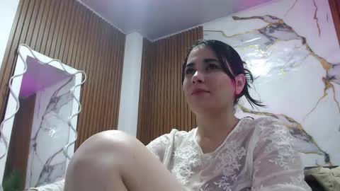 Snapshot of loren_tay chatting on 03.17.26 Loren online show from 03.17.26