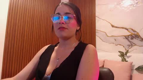 Loren online show from 04.20.26