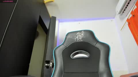 Lorena Parlove online show from 01.08.25