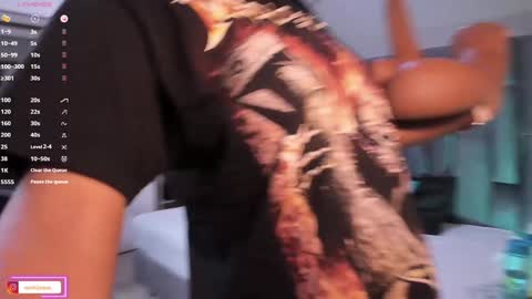 Snapshot of lorena_vieira_ chatting on 01.31.25 Lorena Vieira online show from 01.31.25