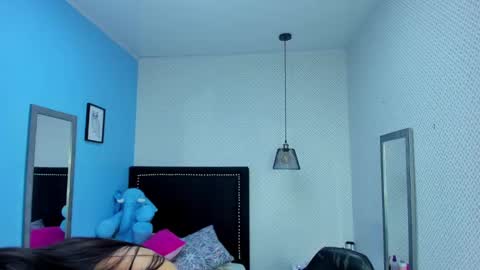 Snapshot of lorenadavies chatting on 02.07.25 lorenadavies online show from 02.07.25