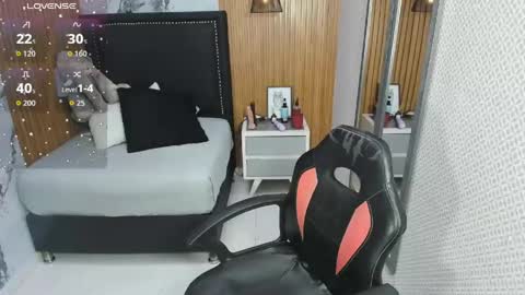 lorenadavies online show from 06.07.26