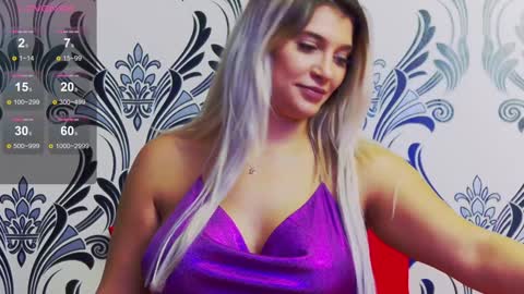 Snapshot of lorenaryan chatting on 01.10.25 lorenaryan online show from 01.10.25