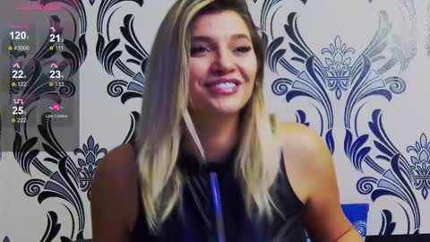 Snapshot of lorenaryan chatting on 03.09.25 lorenaryan online show from 03.09.25