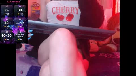 Snapshot of lorenitha_20 chatting on 11.13.25 lorenitha online show from 11.13.25