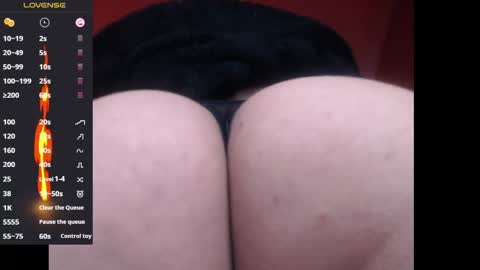 Snapshot of lorenitha_20 chatting on 12.16.25 lorenitha online show from 12.16.25