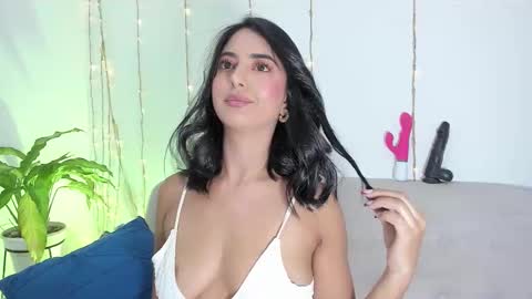 L O R E N online show from 03.03.26