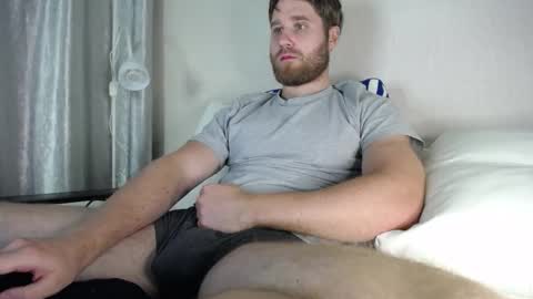 Snapshot of lorenzolux chatting on 09.24.25 Lorenz online show from 09.24.25