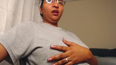 Loretta Gmez online show from 03.06.25