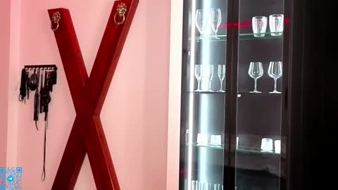 Snapshot of lorettadunnelli chatting on 12.13.25 Chloe for Fan BlackHole online show from 12.13.25