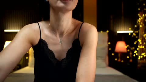 LoretteLorena online show from 07.04.26