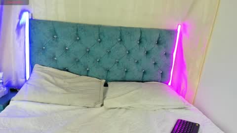 LorettMatthew online show from 02.16.25