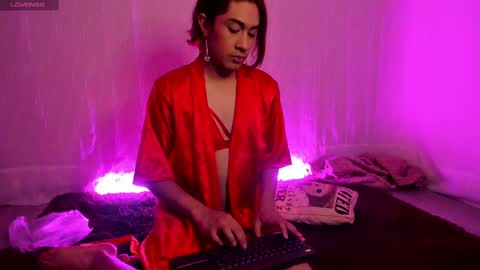 LorettMatthew online show from 03.05.25