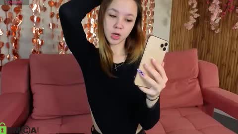 Snapshot of lori_blossom chatting on 02.10.26 LORI online show from 02.10.26