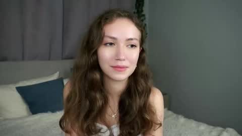 Snapshot of loriamarzinske chatting on 09.21.25 Naomi online show from 09.21.25