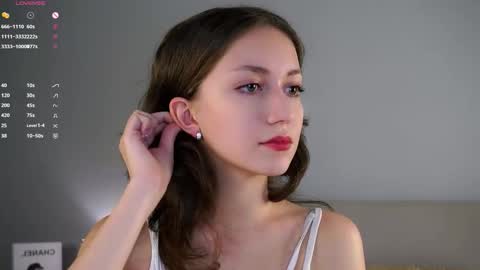 Snapshot of loriamarzinske chatting on 11.23.25 Naomi online show from 11.23.25