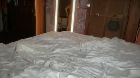 Lorelai Kane online show from 09.25.25