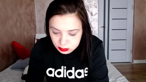 LorraGrey online show from 02.02.26