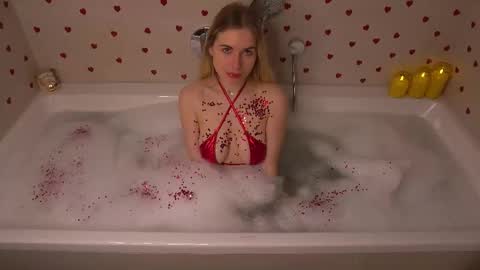 Snapshot of lorrie_love_story chatting on 02.14.26 Lorrie online show from 02.14.26