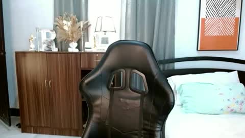 Los online show from 11.15.25