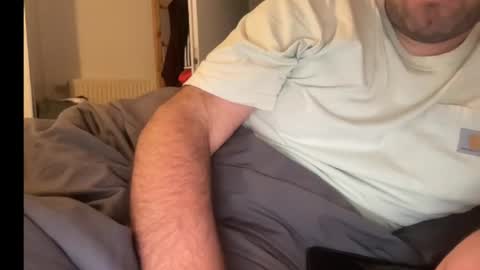 Snapshot of losrobos chatting on 11.30.25 losrobos online show from 11.30.25