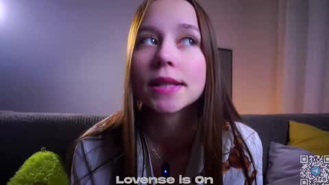 Snapshot of lost_mymind chatting on 12.17.25 Jess online show from 12.17.25