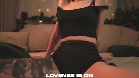 Snapshot of lost_mymind chatting on 01.16.26 Jess online show from 01.16.26