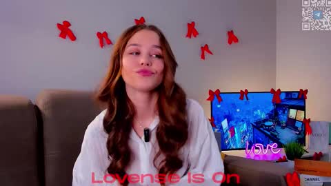 Snapshot of lost_mymind chatting on 02.14.26 Jess online show from 02.14.26