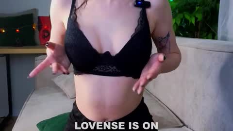 Snapshot of lost_mymind chatting on 03.08.26 Jess online show from 03.08.26