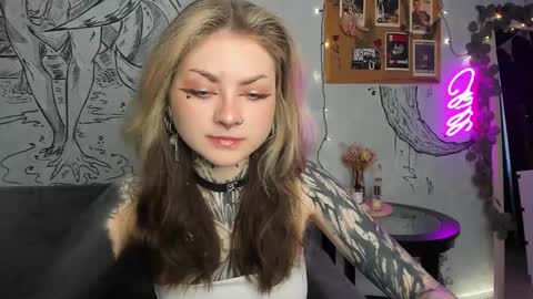 Snapshot of lostallice chatting on 02.13.25 lostallice online show from 02.13.25