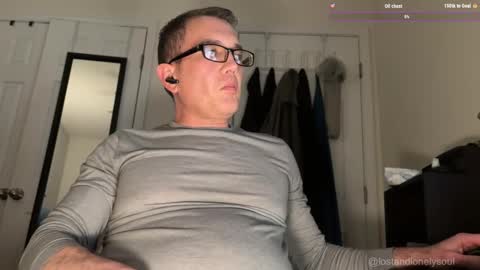 Snapshot of lostandlonelysoul chatting on 12.01.25 Hazemir online show from 12.01.25