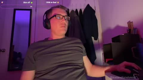 Snapshot of lostandlonelysoul chatting on 03.29.26 Hazemir online show from 03.29.26