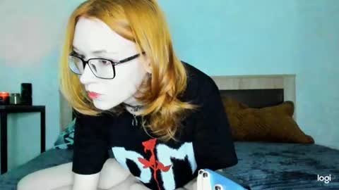 Snapshot of lostineden chatting on 06.16.26 Eden online show from 06.16.26