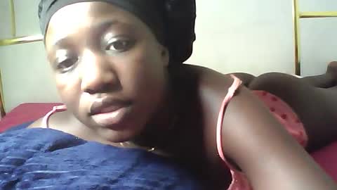 Snapshot of lotty_lavilla chatting on 07.28.26 lotty_lavilla online show from 07.28.26