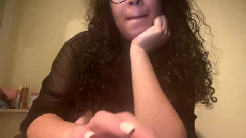 Snapshot of lotuzpetals chatting on 10.18.25 Jasmine online show from 10.18.25