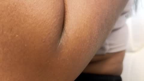 Snapshot of lou_rosse chatting on 12.27.24 Lou Rosse online show from 12.27.24