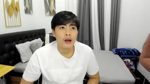 Snapshot of louie_cute_asian chatting on 02.01.26 Kylie online show from 02.01.26