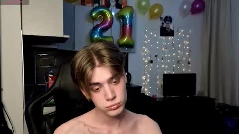 Snapshot of louie_evans chatting on 02.05.26 louie_evans online show from 02.05.26