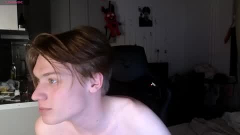 Snapshot of louie_evans chatting on 03.18.26 louie_evans online show from 03.18.26