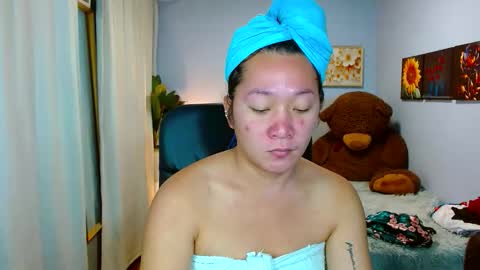 Snapshot of louie_sexy chatting on 03.21.26 Cathy online show from 03.21.26