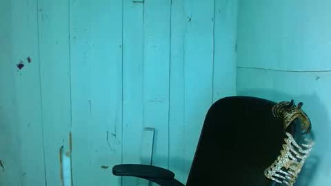 Snapshot of louie_sexy chatting on 05.19.26 Cathy online show from 05.19.26