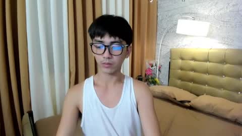 Snapshot of louieismy_name chatting on 04.01.26 ignot ursh online show from 04.01.26