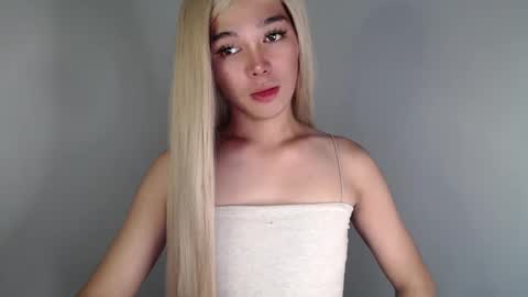 Snapshot of louilalicious chatting on 03.06.25 louilalicious online show from 03.06.25