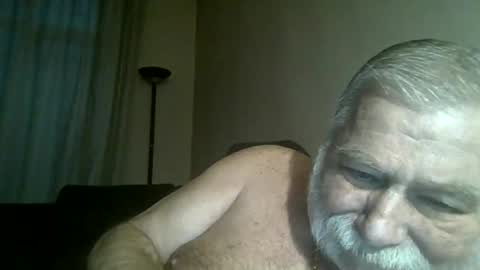 Snapshot of louis_chokdee chatting on 01.05.25 louis_chokdee online show from 01.05.25