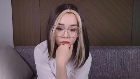 Kim online show from 05.26.26