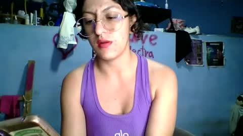 Snapshot of love_electra chatting on 09.09.25 love_electra online show from 09.09.25